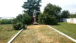 Mass grave of Soviet soldiers in Urozhaine