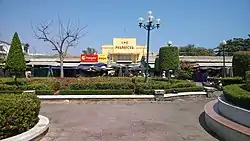 In front of Phan Rí Cửa market