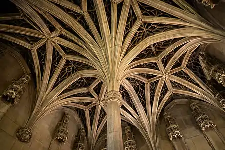 Flamboyant gothic vaulted ceiling from the chapel of the Hôtel de Cluny (about 1500)