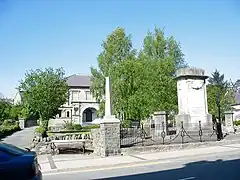 War memorial and Jerusalem Chapel, the biggest of the many chapels built in Bethesda during the Age of Slate.