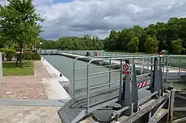 The lock on the Marne
