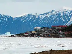 Pond Inlet in mid-June 2005 from Salmon Creek, 3.5&nbsp;km (2.2&nbsp;mi) west of the hamlet