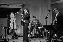 Sadie and the Hotheads performing in London, 2012.(Left to right: Lizzie Deane, Elizabeth McGovern, Terl Bryant, Simon Nelson)