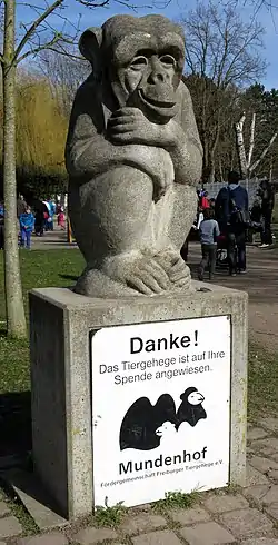 Sculpture at a central part of the Mundenhof